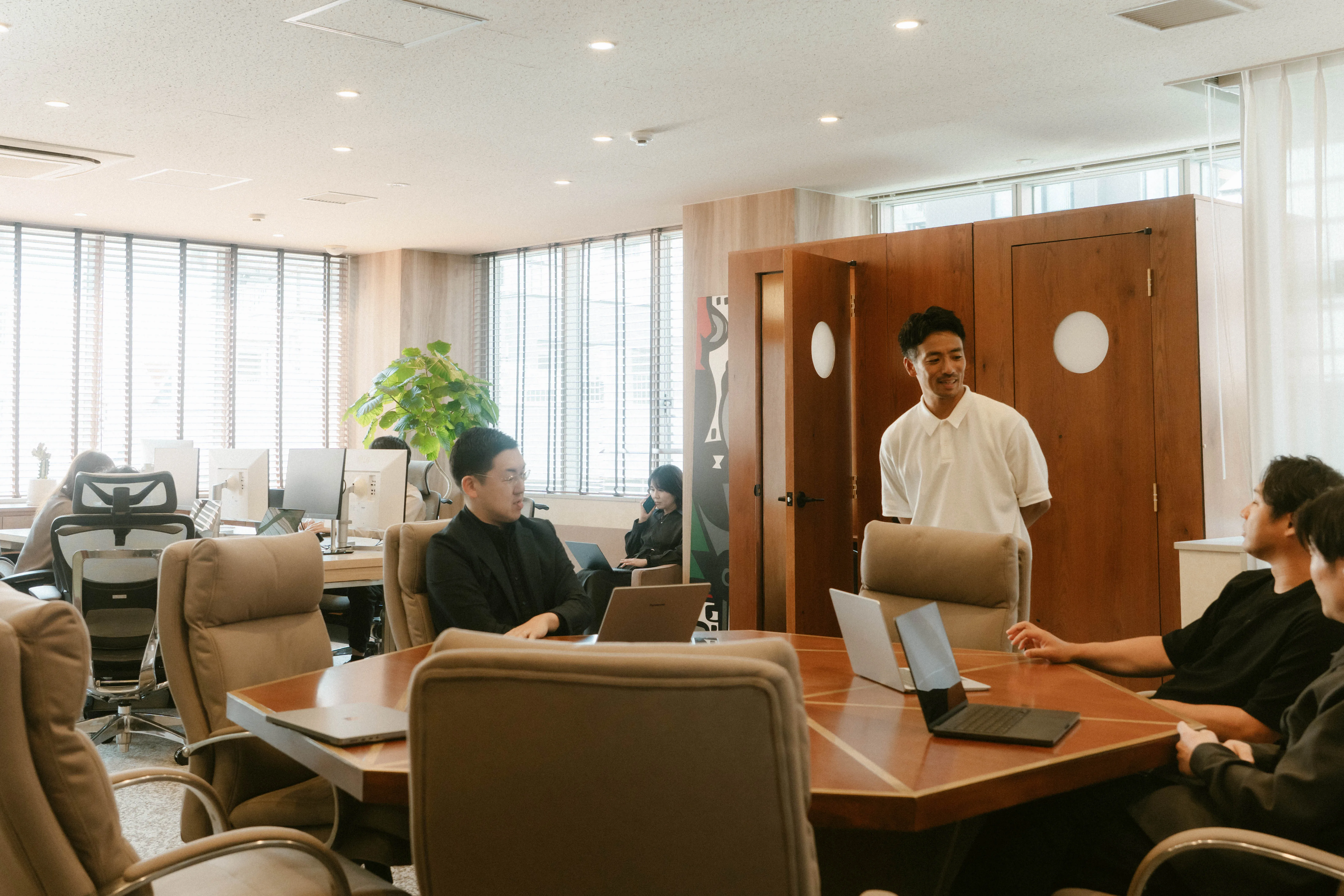 ミーティング中の画像